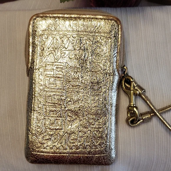 Coach poppy wristlet - Picture 2 of 7